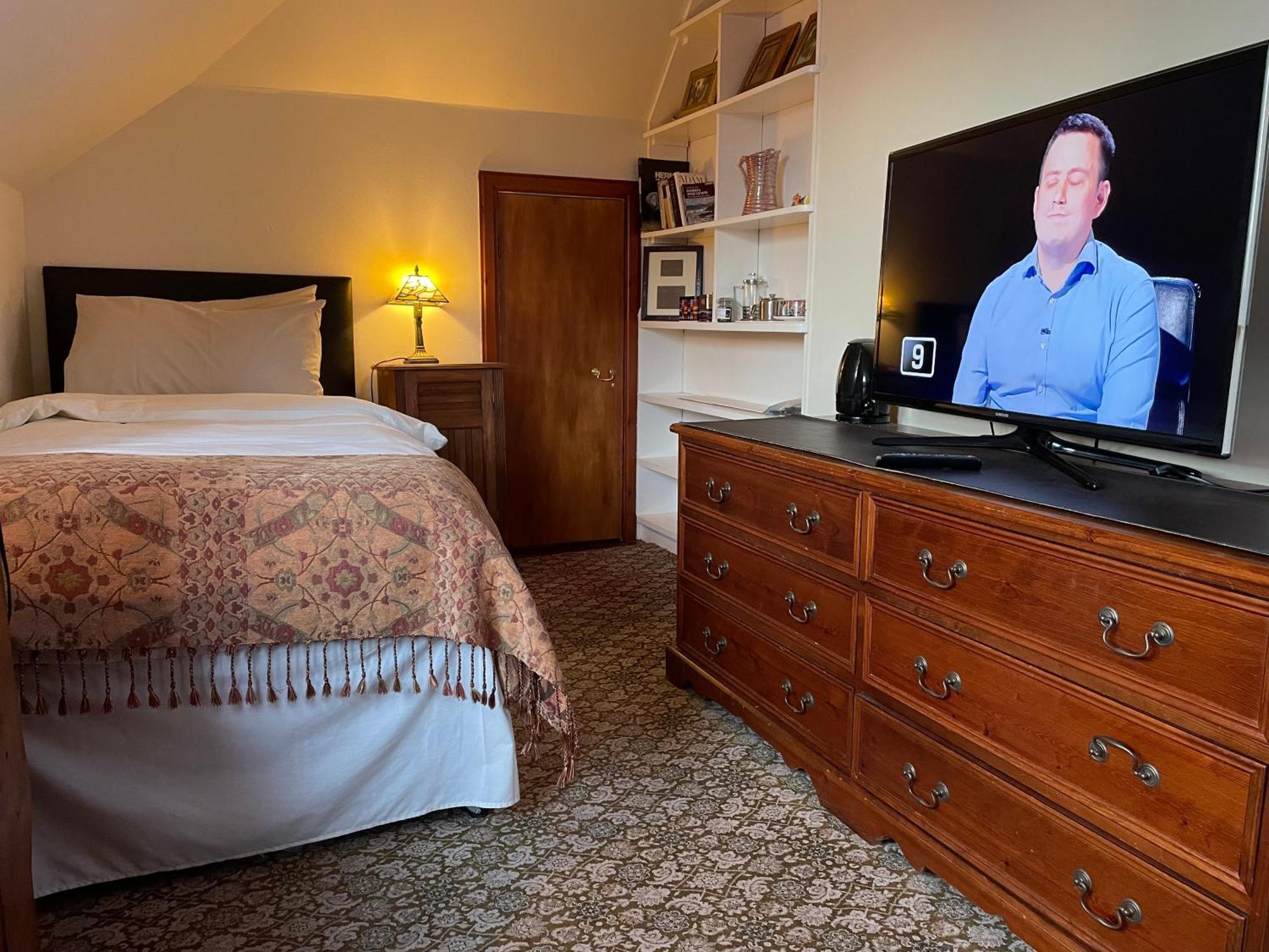 ストーノウェー Ramadale Stornoway Bed & Breakfast エクステリア 写真